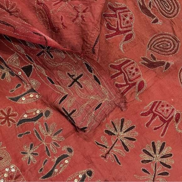 Embroidered Elephant Pattern Fabric - Picture 5 of 5